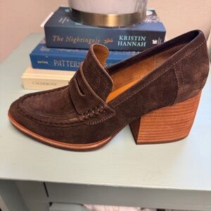 Korkease brown suede loafers